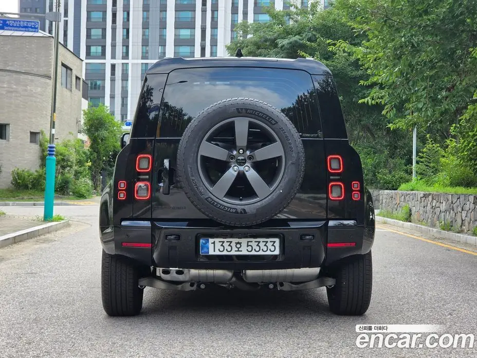 Land Rover Defender 2026 3.0 автомат (гидро), фото 4 Land Rover Defender 2026 3.0 автомат (гидро), фото 4
