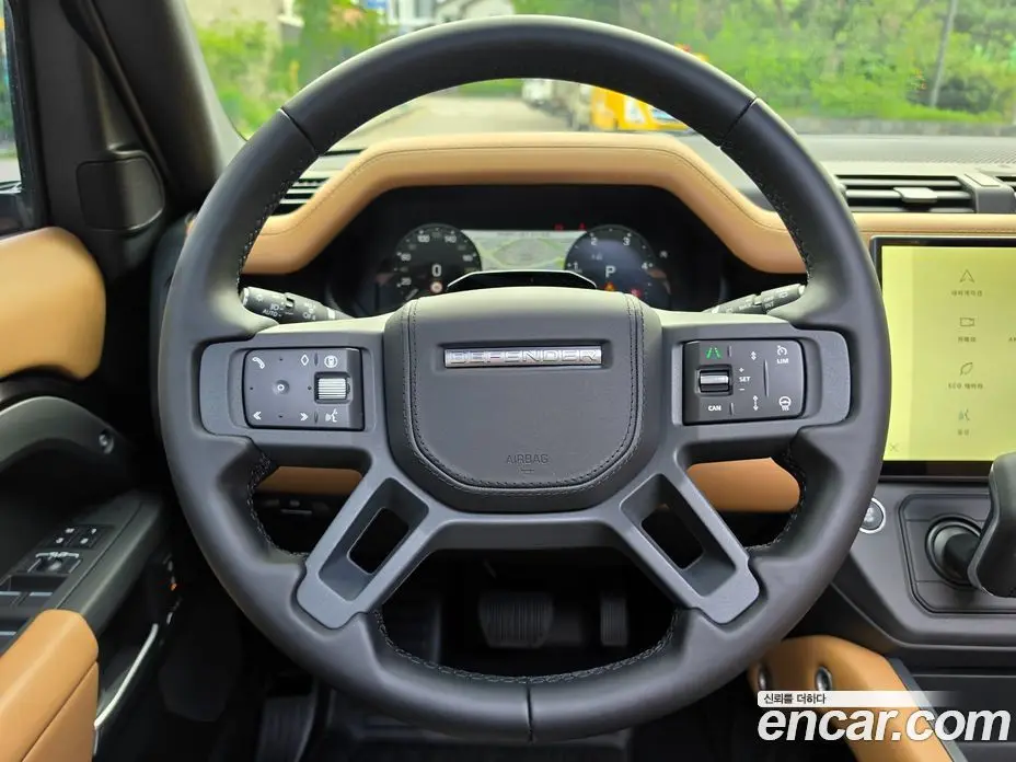 Land Rover Defender 2026 3.0 автомат (гидро), фото 6 Land Rover Defender 2026 3.0 автомат (гидро), фото 6