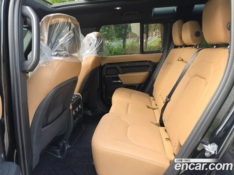 Land Rover Defender 2026 3.0 автомат (гидро), фото 10 Land Rover Defender 2026 3.0 автомат (гидро), фото 10
