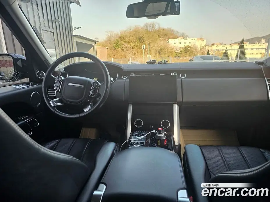 Land Rover Range Rover 2015 4.4 автомат (гидро), фото 13 Land Rover Range Rover 2015 4.4 автомат (гидро), фото 13