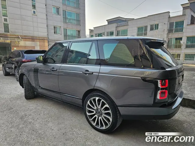 Land Rover Range Rover 2015 4.4 автомат (гидро), миниатюра 3 Land Rover Range Rover 2015 4.4 автомат (гидро), миниатюра 3