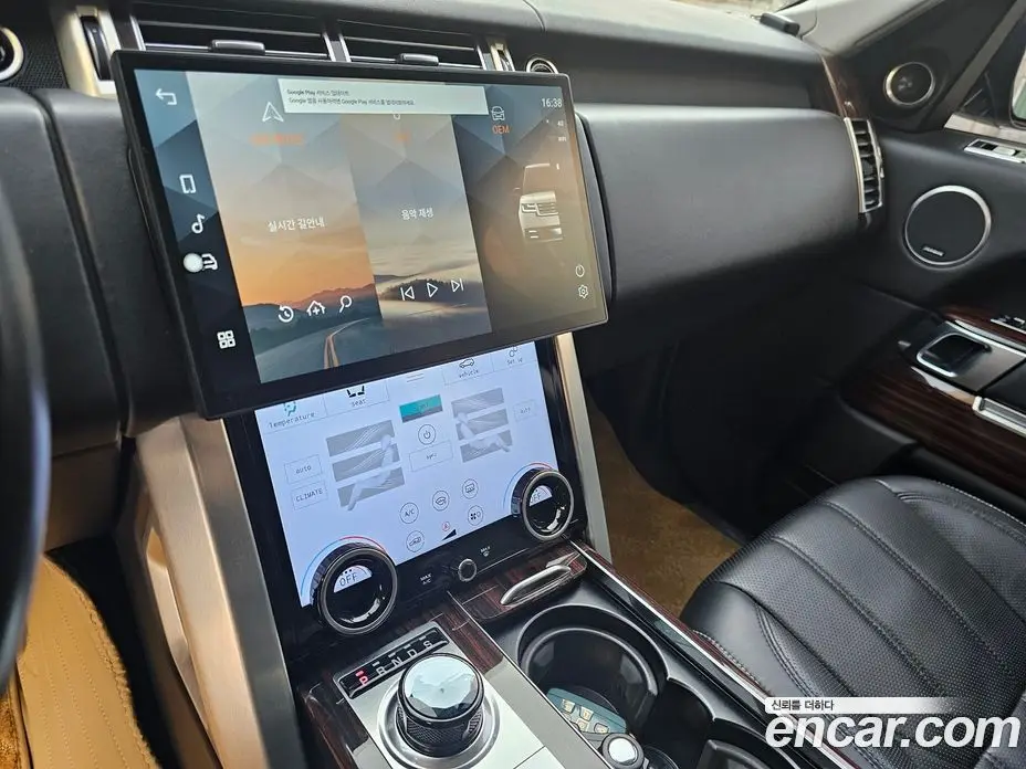 Land Rover Range Rover 2015 4.4 автомат (гидро), фото 8 Land Rover Range Rover 2015 4.4 автомат (гидро), фото 8