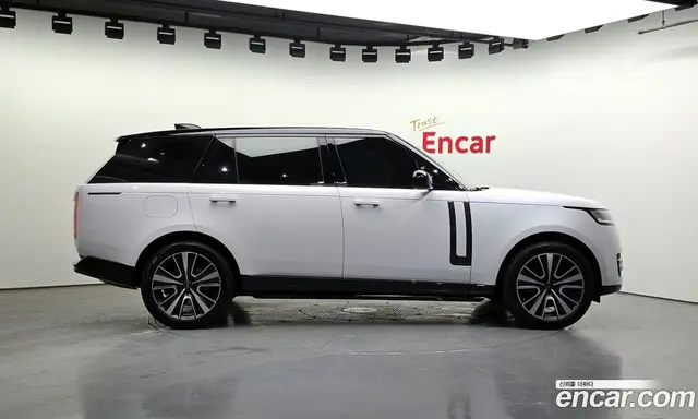 Land Rover Range Rover 2024 4.4 автомат (гидро), миниатюра 5 Land Rover Range Rover 2024 4.4 автомат (гидро), миниатюра 5