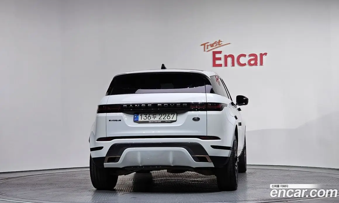 Land Rover Range Rover Evoque 2021 2.0 автомат (гидро), фото 4 Land Rover Range Rover Evoque 2021 2.0 автомат (гидро), фото 4