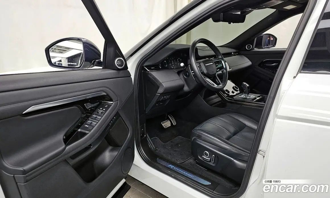 Land Rover Range Rover Evoque 2021 2.0 автомат (гидро), фото 10 Land Rover Range Rover Evoque 2021 2.0 автомат (гидро), фото 10