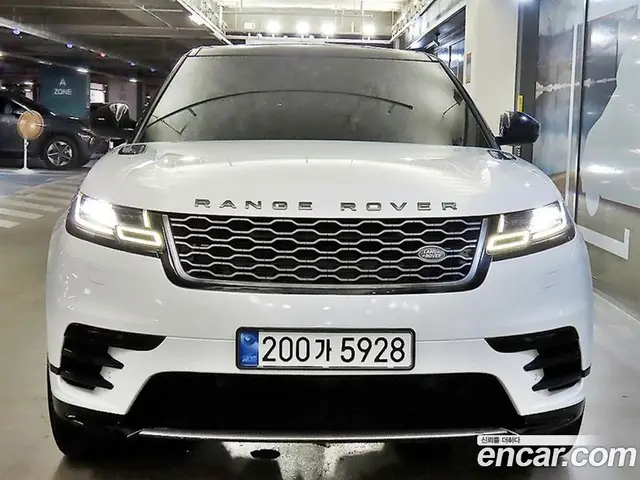 Land Rover Range Rover Velar 2017 2.0 автомат (гидро), миниатюра 2