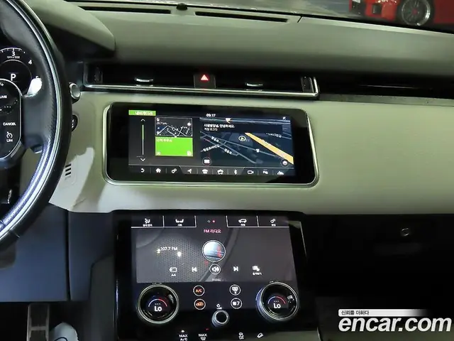 Land Rover Range Rover Velar 2017 2.0 автомат (гидро), миниатюра 11