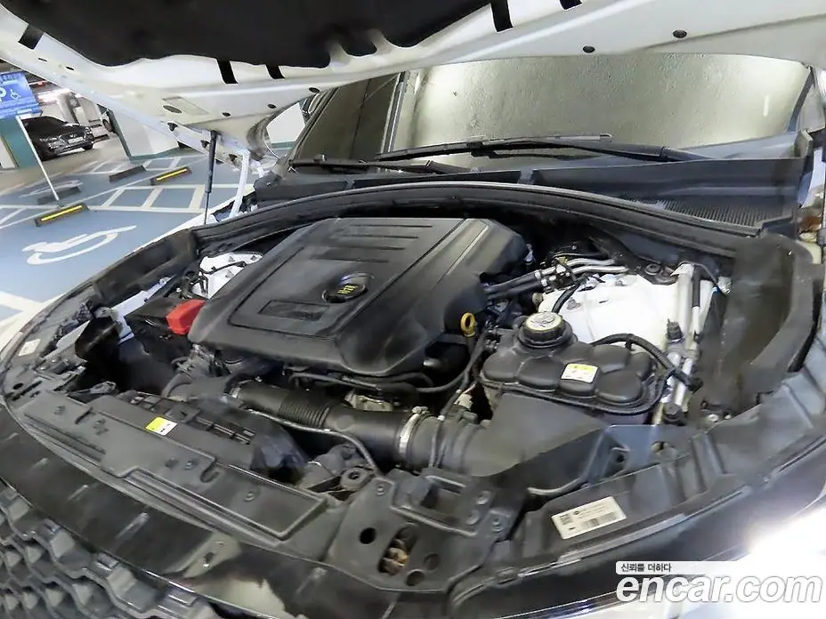 Land Rover Range Rover Velar 2017 2.0 автомат (гидро), фото 19