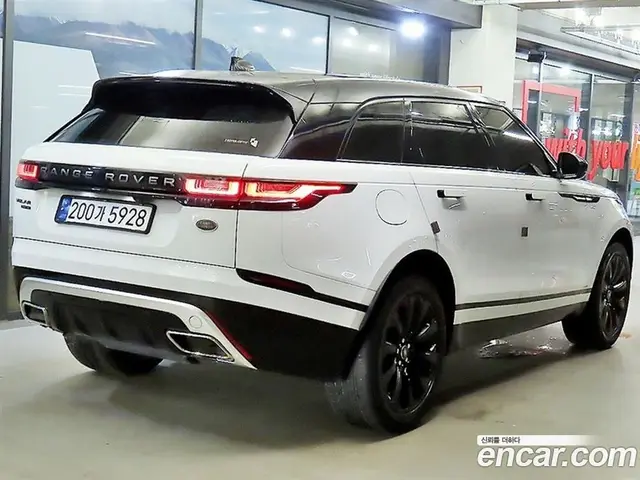 Land Rover Range Rover Velar 2017 2.0 автомат (гидро), миниатюра 4