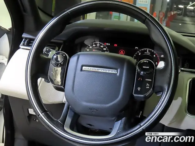 Land Rover Range Rover Velar 2017 2.0 автомат (гидро), миниатюра 8