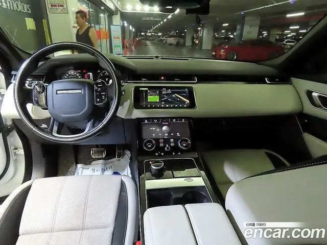 Land Rover Range Rover Velar 2017 2.0 автомат (гидро), миниатюра 10