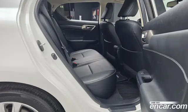 Lexus CT200h 2016 1.8 автомат (гидро), миниатюра 12