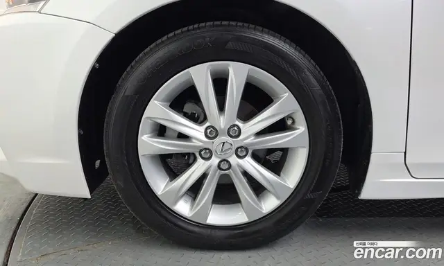 Lexus CT200h 2016 1.8 автомат (гидро), миниатюра 5