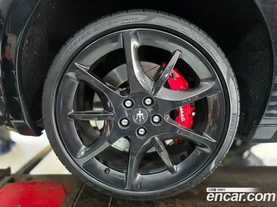 Maserati GranTurismo 2015 4.7 автомат (гидро), фото 5