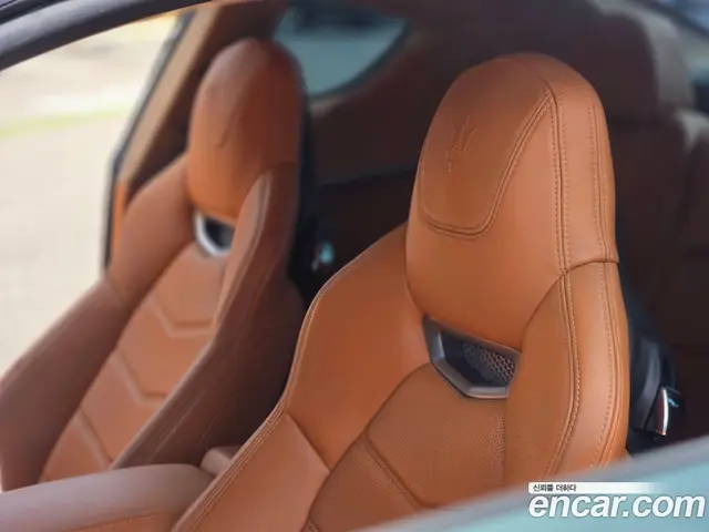 Maserati GranTurismo 2015 4.7 автомат (гидро), миниатюра 10