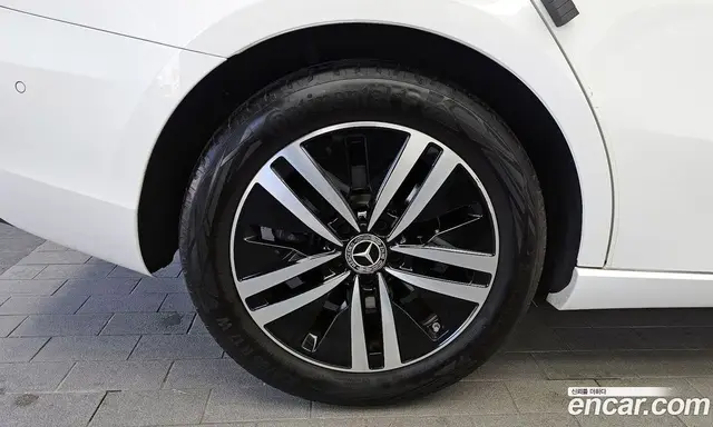 Mercedes-Benz A-Class 2021 2.0 автомат (гидро), миниатюра 5 Mercedes-Benz A-Class 2021 2.0 автомат (гидро), миниатюра 5