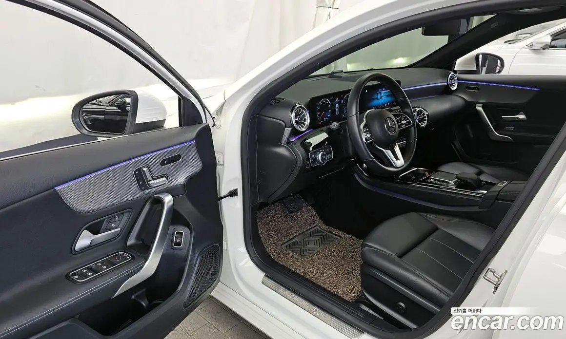 Mercedes-Benz A-Class 2021 2.0 автомат (гидро), фото 10 Mercedes-Benz A-Class 2021 2.0 автомат (гидро), фото 10
