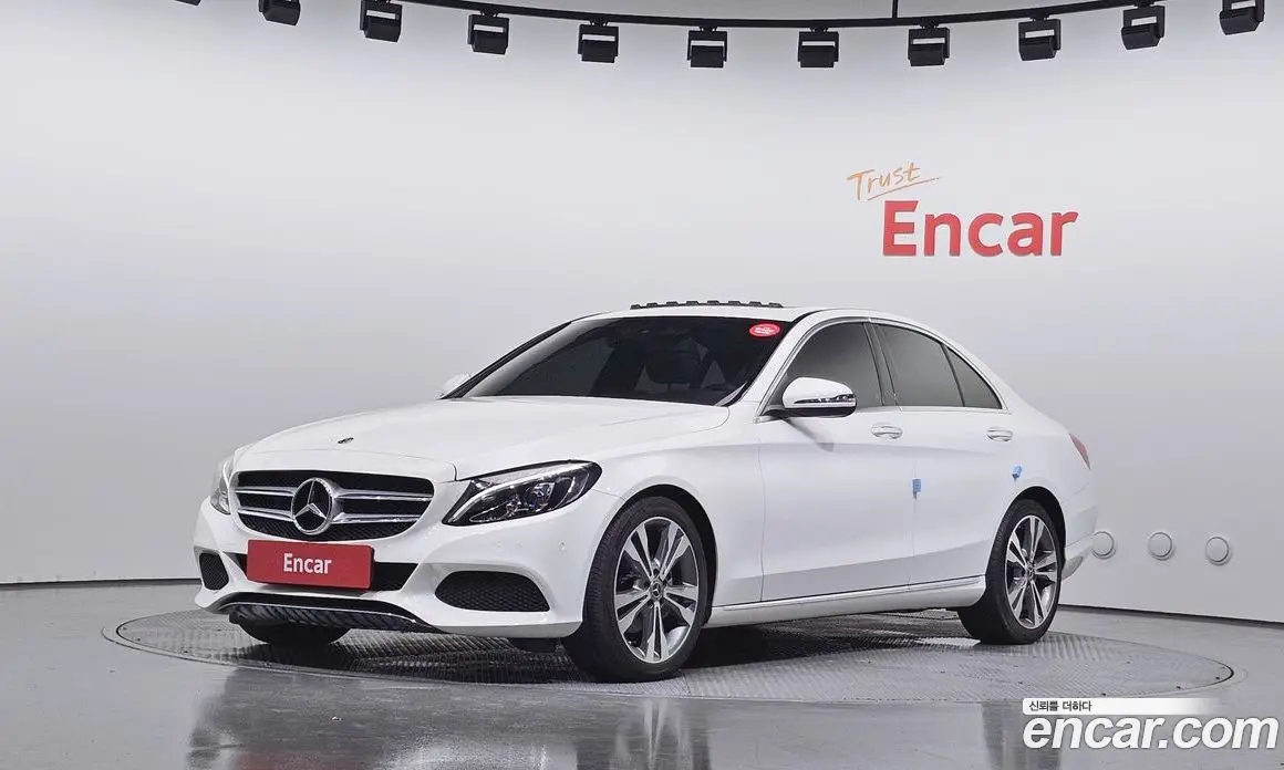 Mercedes-Benz C-Class 2018 2.1 автомат (гидро), фото 1 Mercedes-Benz C-Class 2018 2.1 автомат (гидро), фото 1