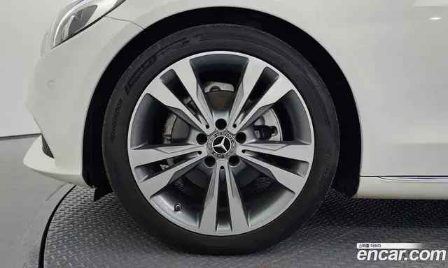 Mercedes-Benz C-Class 2018 2.1 автомат (гидро), миниатюра 5 Mercedes-Benz C-Class 2018 2.1 автомат (гидро), миниатюра 5