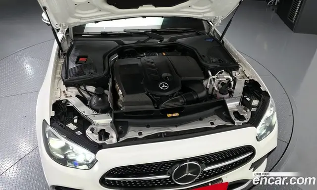 Mercedes-Benz E-Class 2023 2.0 автомат (гидро), миниатюра 6 Mercedes-Benz E-Class 2023 2.0 автомат (гидро), миниатюра 6