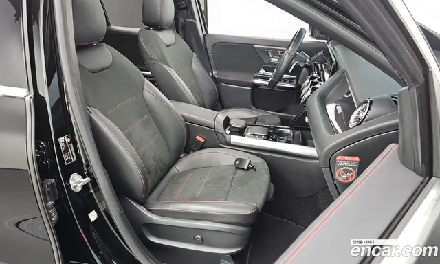 Mercedes-Benz GLA-Class 2020 2.0 автомат (гидро), миниатюра 12