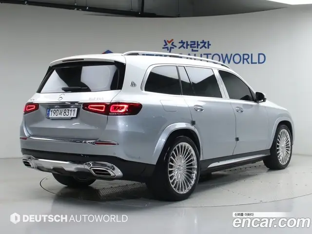 Mercedes-Benz GLS-Class 2023 4.0 автомат (гидро), миниатюра 2