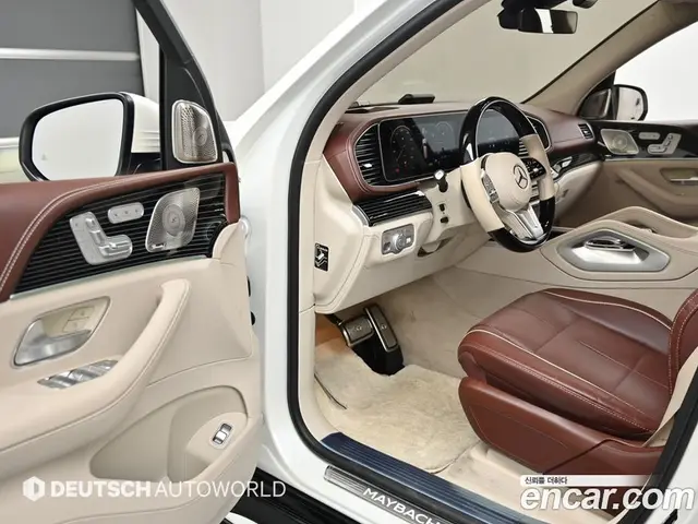 Mercedes-Benz GLS-Class 2023 4.0 автомат (гидро), миниатюра 11