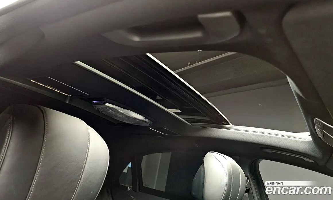 Mercedes-Benz S-Class 2016 5.5 автомат (гидро), фото 18 Mercedes-Benz S-Class 2016 5.5 автомат (гидро), фото 18
