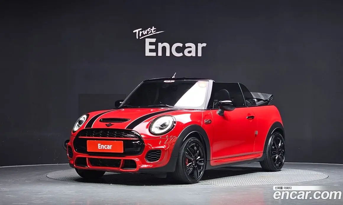 Mini Cooper Convertible 2019 2.0 автомат (гидро), фото 1 Mini Cooper Convertible 2019 2.0 автомат (гидро), фото 1