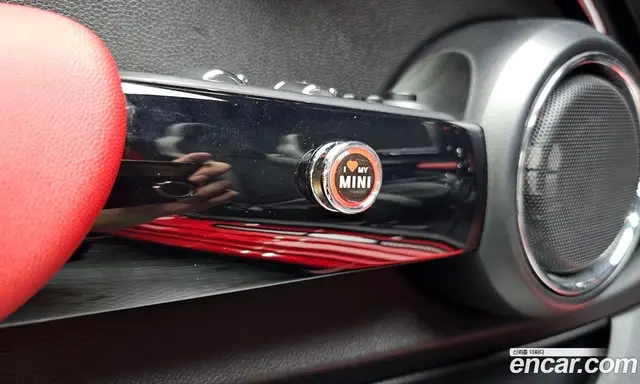 Mini Cooper Convertible 2019 2.0 автомат (гидро), миниатюра 9 Mini Cooper Convertible 2019 2.0 автомат (гидро), миниатюра 9