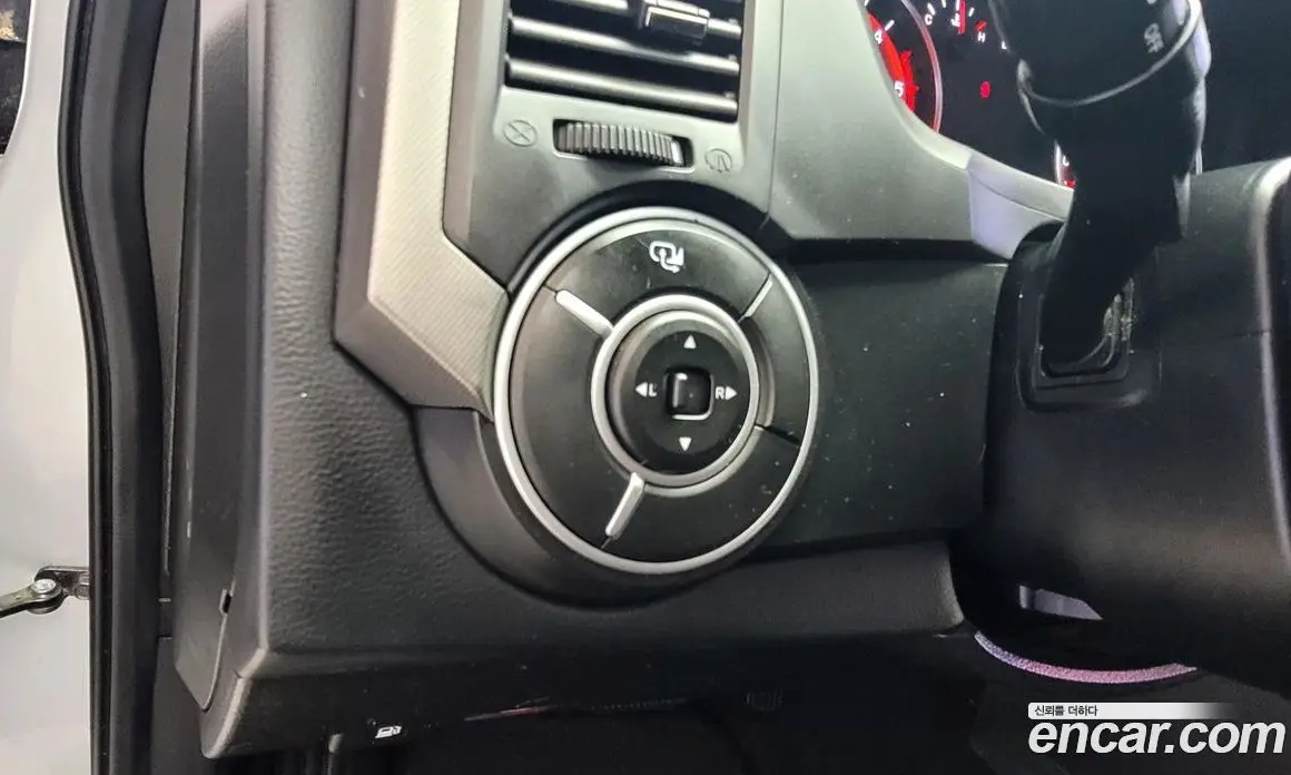 SsangYong Korando 2014 2.0 автомат (гидро), фото 16 SsangYong Korando 2014 2.0 автомат (гидро), фото 16