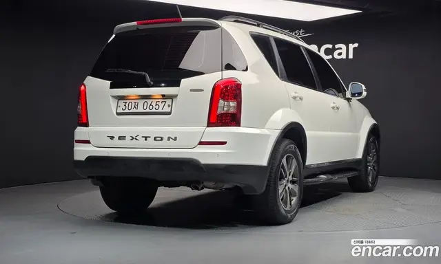SsangYong Rexton 2016 2.2 автомат (гидро), миниатюра 2 SsangYong Rexton 2016 2.2 автомат (гидро), миниатюра 2