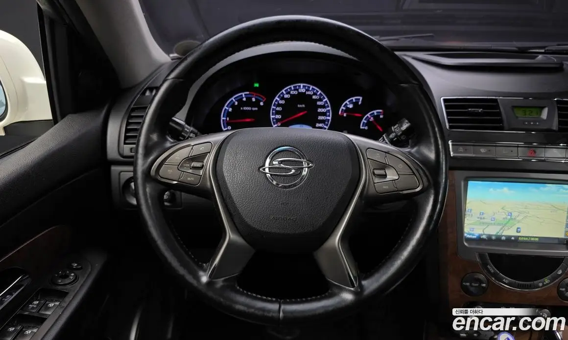 SsangYong Rexton 2016 2.2 автомат (гидро), фото 13 SsangYong Rexton 2016 2.2 автомат (гидро), фото 13