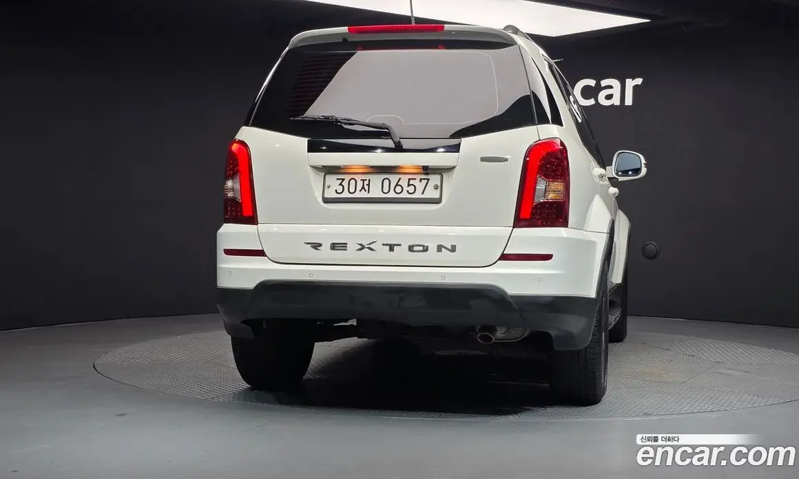 SsangYong Rexton 2016 2.2 автомат (гидро), фото 4 SsangYong Rexton 2016 2.2 автомат (гидро), фото 4