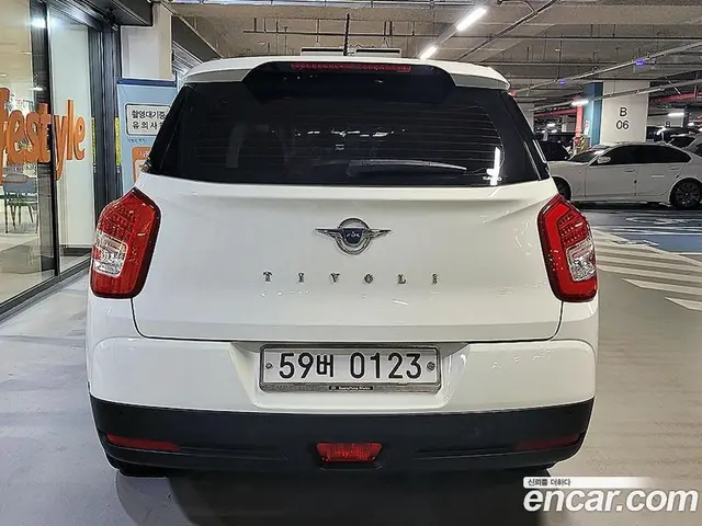 SsangYong TIBOLI 2016 1.6 автомат (гидро), миниатюра 5