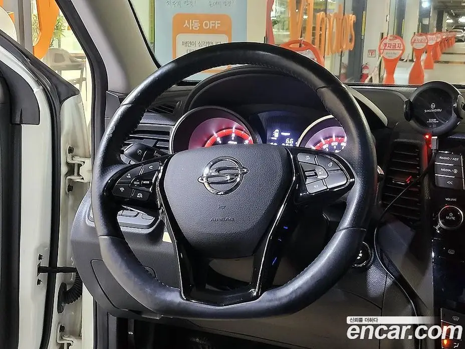 SsangYong TIBOLI 2016 1.6 автомат (гидро), фото 9