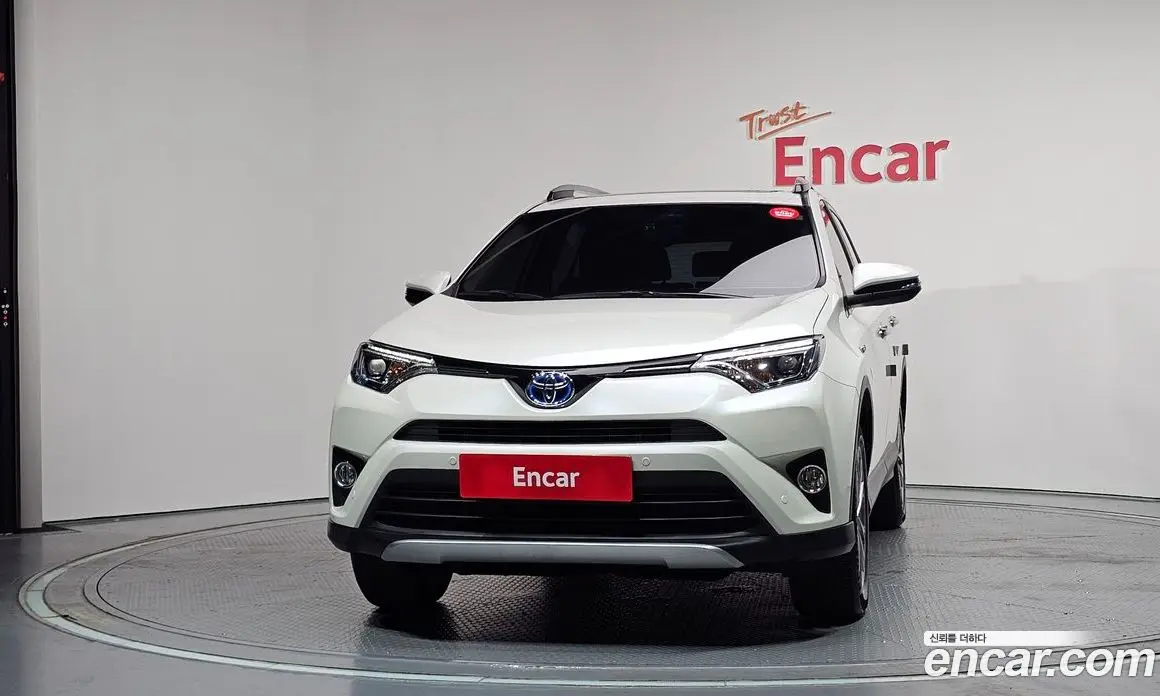Toyota RAV4 2017 2.5 автомат (гидро), фото 3