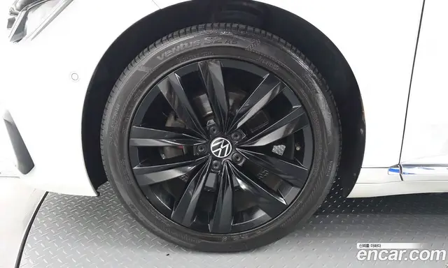 Volkswagen Arteon 2019 2.0 автомат (гидро), миниатюра 5 Volkswagen Arteon 2019 2.0 автомат (гидро), миниатюра 5