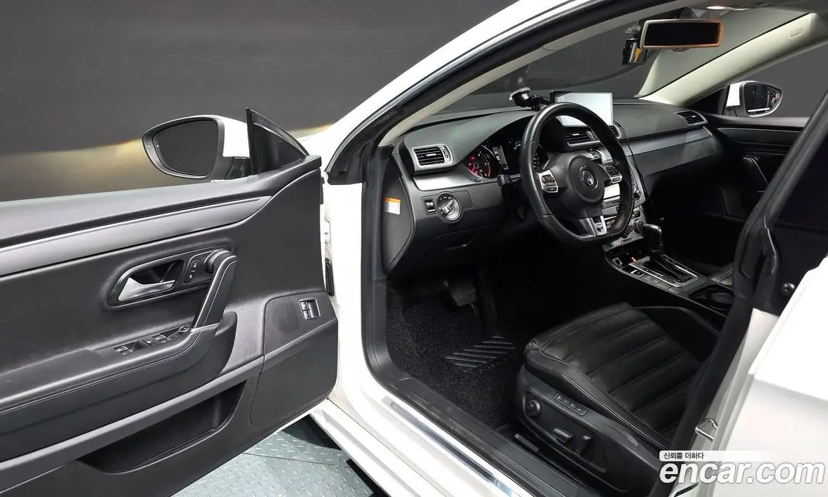 Volkswagen CC 2013 2.0 автомат (гидро), фото 11 Volkswagen CC 2013 2.0 автомат (гидро), фото 11