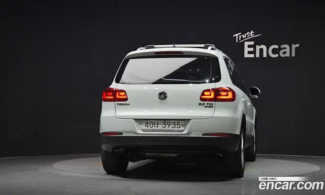 Volkswagen Tiguan 2014 2.0 автомат (гидро), миниатюра 4 Volkswagen Tiguan 2014 2.0 автомат (гидро), миниатюра 4