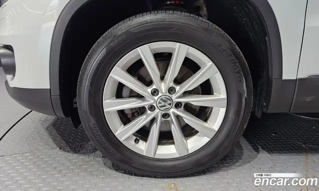Volkswagen Tiguan 2014 2.0 автомат (гидро), миниатюра 5 Volkswagen Tiguan 2014 2.0 автомат (гидро), миниатюра 5