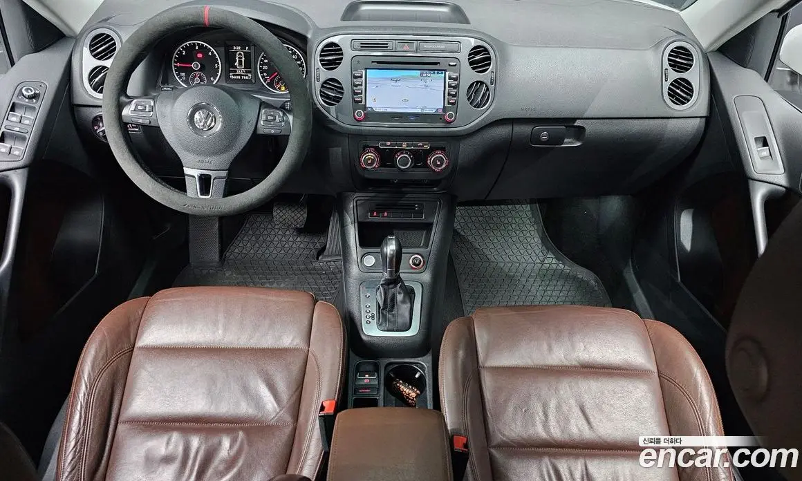 Volkswagen Tiguan 2014 2.0 автомат (гидро), фото 7 Volkswagen Tiguan 2014 2.0 автомат (гидро), фото 7