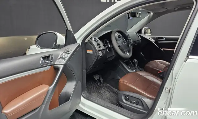 Volkswagen Tiguan 2014 2.0 автомат (гидро), миниатюра 10 Volkswagen Tiguan 2014 2.0 автомат (гидро), миниатюра 10