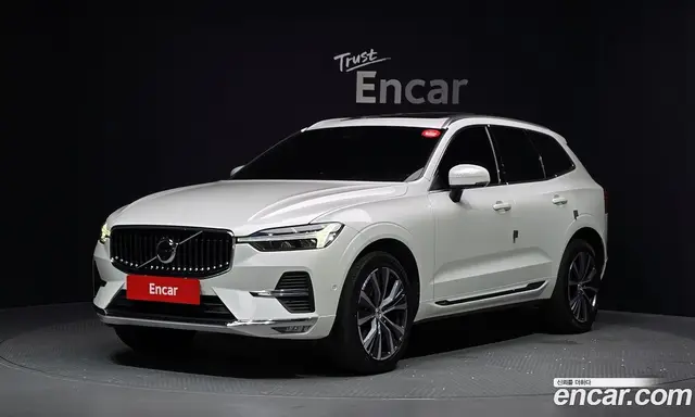 Volvo XC60, 2022, 65 588 км