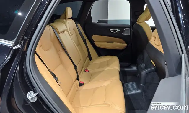 Volvo XC60 2025 2.0 автомат (гидро), миниатюра 11