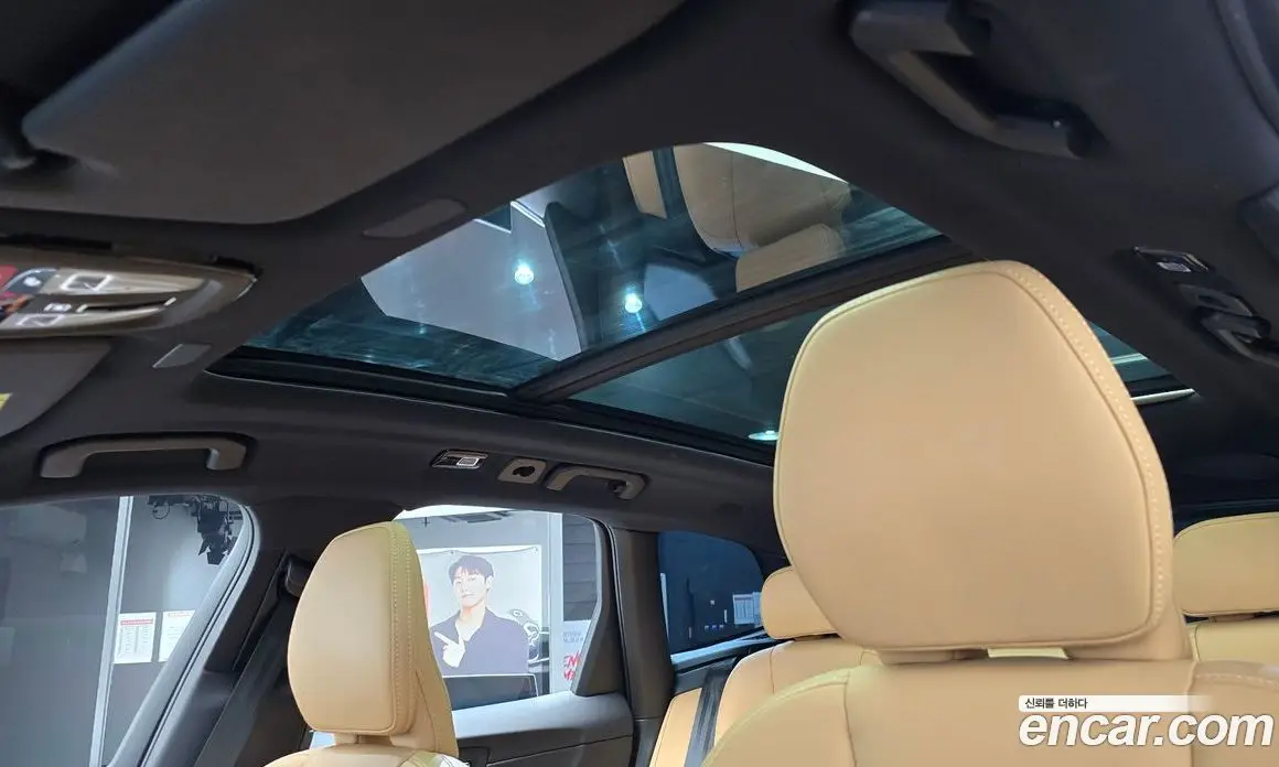 Volvo XC60 2025 2.0 автомат (гидро), фото 17
