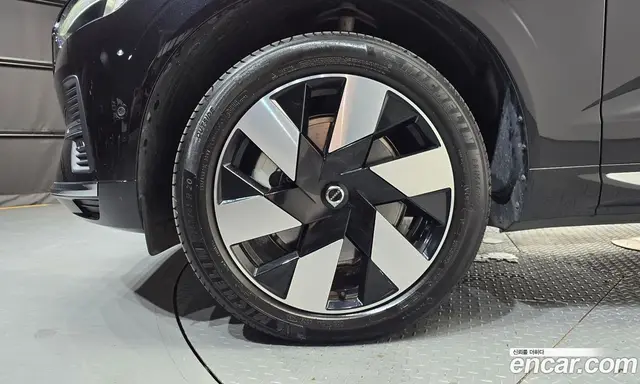 Volvo XC60 2025 2.0 автомат (гидро), миниатюра 5