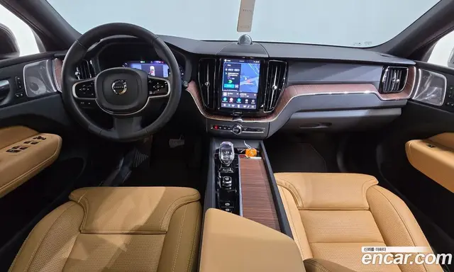 Volvo XC60 2025 2.0 автомат (гидро), миниатюра 7