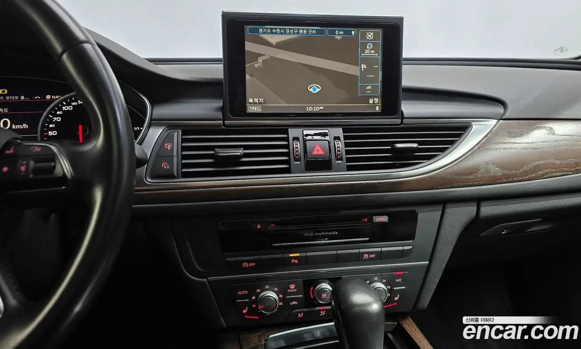 Audi A6 2015 2.0 автомат (гидро), фото 13