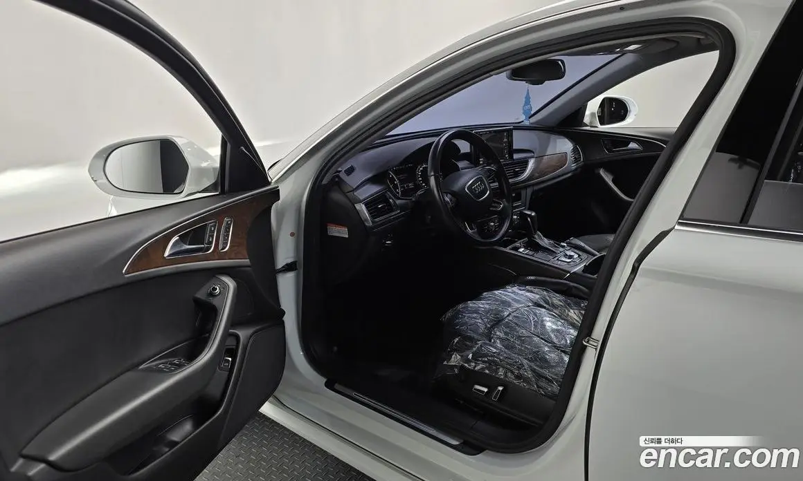 Audi A6 2015 2.0 автомат (гидро), фото 10